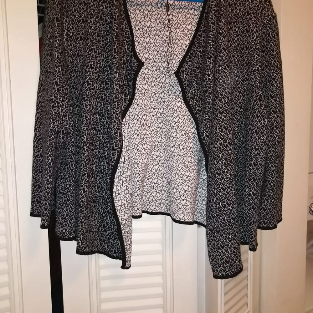 St john cardigan. Reversible. Black and white . open front
